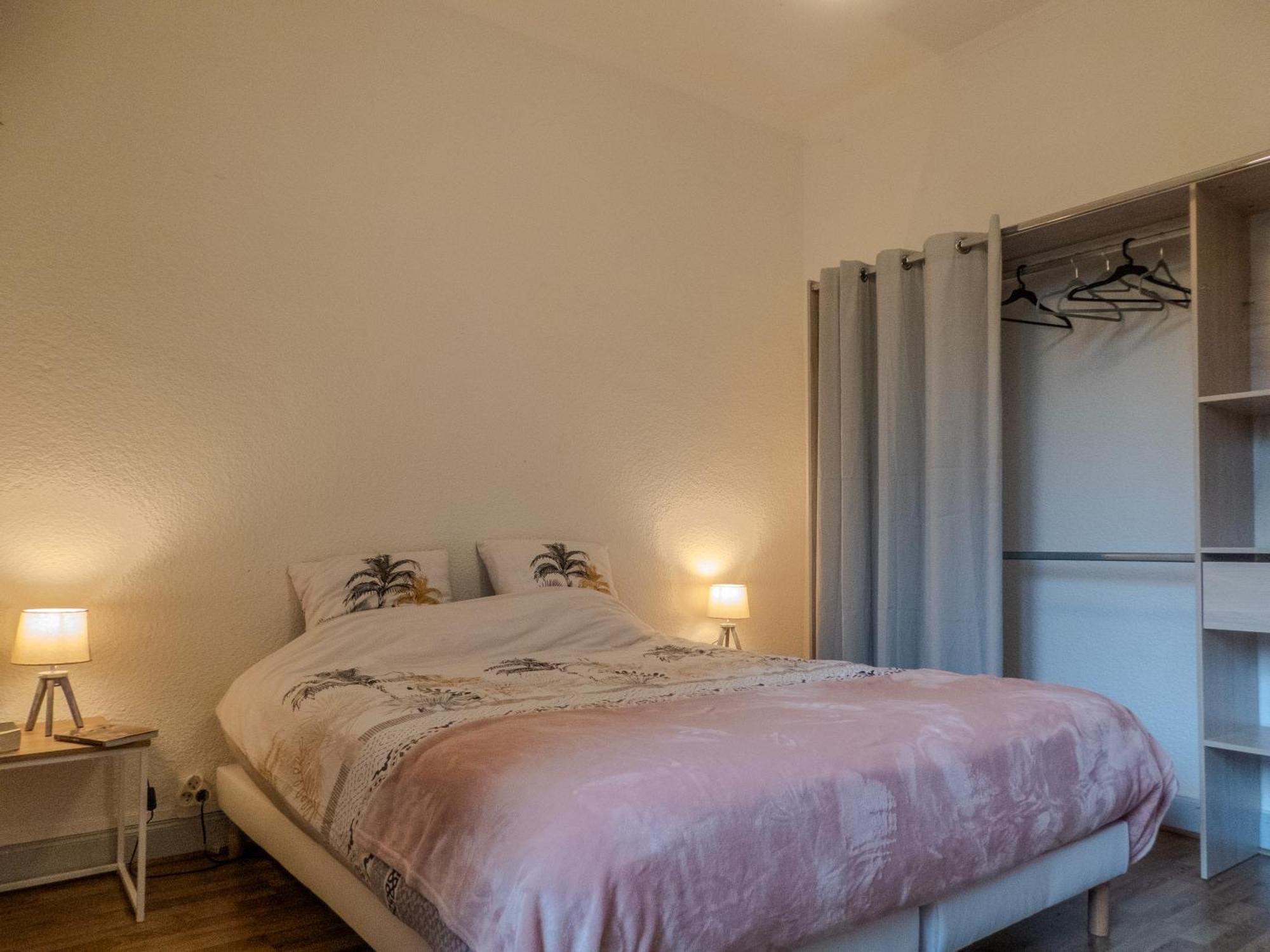 L'Amour De La Paix - Centre-Ville - Jardin - Proche Gare - Tv65"Primevideo - Ambiance Tres Chaleureuse - Parking Gratuit Sous-Video Surveillance Proche - Gere Par Presta-Zen'Services Verdún Exterior foto